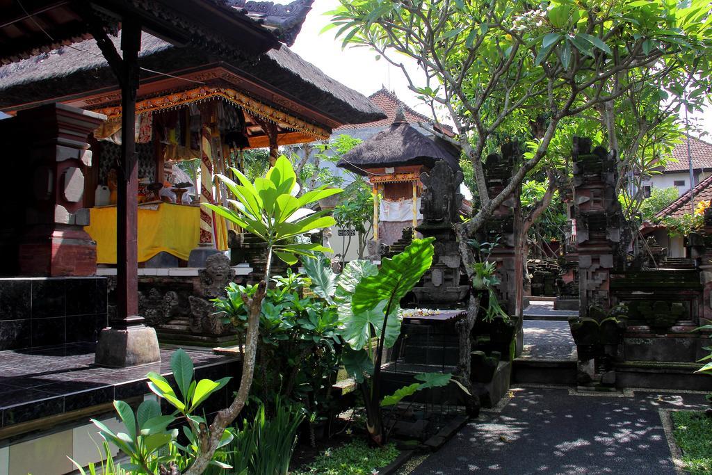 Nugraha Guesthouse 1 우붓 외부 사진