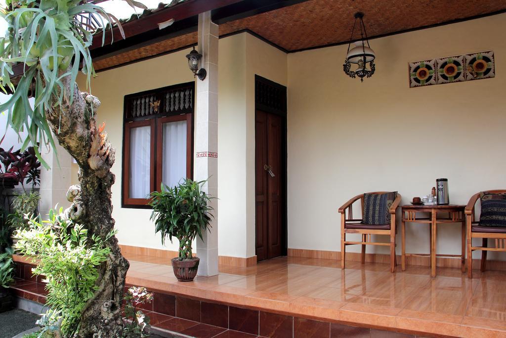 Nugraha Guesthouse 1 우붓 외부 사진